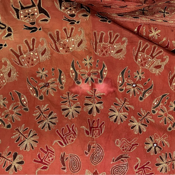 Embroidered Elephant Pattern Fabric - Picture 3 of 5